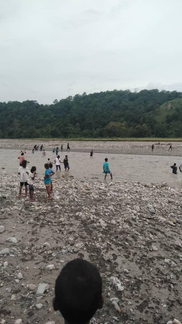 Komunidade sira hakur liu mota Kairui wainhira Mota boot iha inisiu fulan Abril 2019