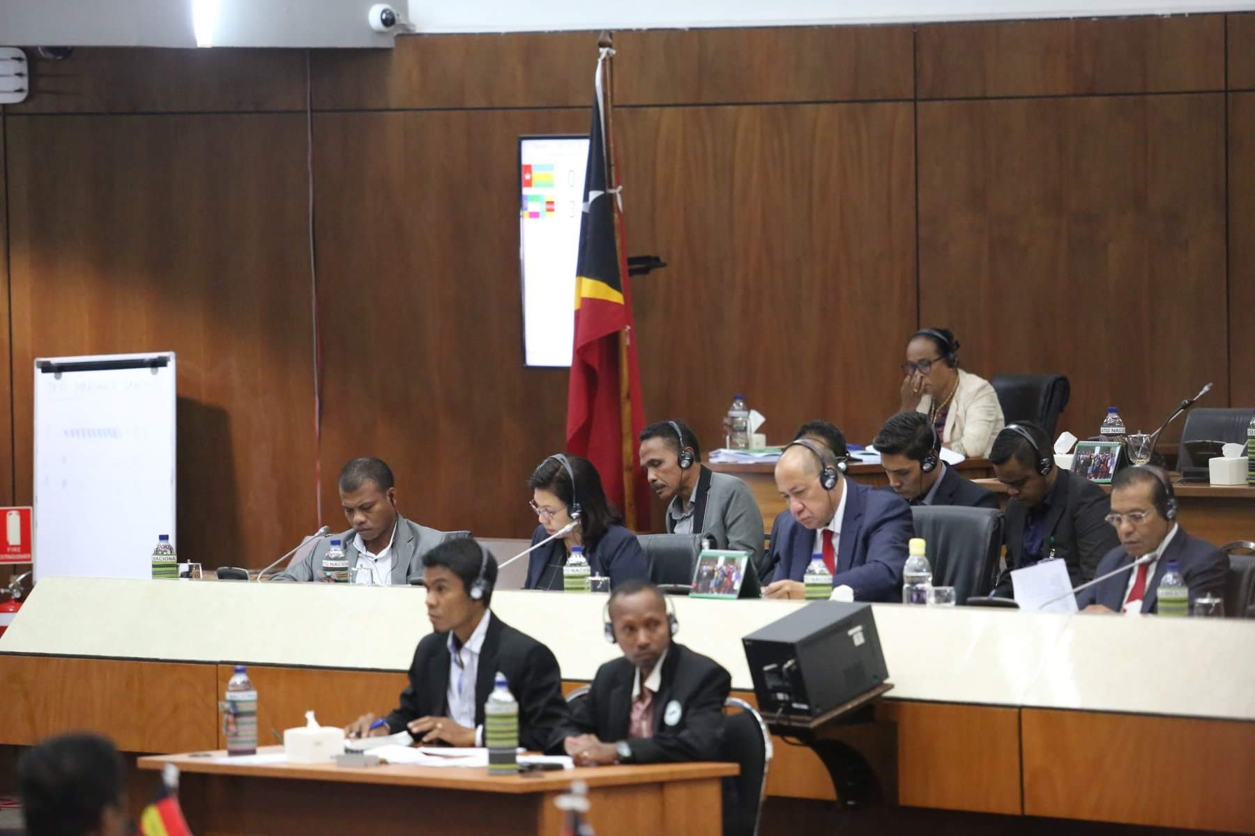 Sekreatriu Estadu Formasaun Profesional Empregu (SEFOPE), Julião da Silva participa iha debate especialidade OGE 2019 iha Parlamentu Nasional. Iha nebe Parlamentu aprova ho votus maioria a favor ba planu OGE ba SEFOPE ho montante total milaun lima Dollar Smerikanu. Sekreatriu Estadu Formasaun Profesional Empregu (SEFOPE), Julião da Silva participa iha debate especialidade OGE 2019 iha Parlamentu Nasional. Iha nebe Parlamentu aprova ho votus maioria a favor ba planu OGE ba SEFOPE ho montante total milaun lima Dollar Smerikanu.
