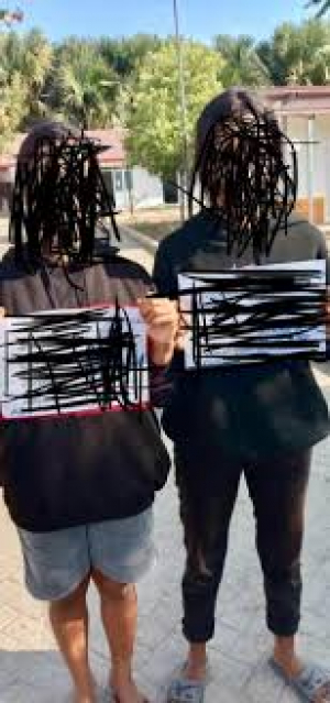 Deskonfia Membru PSHT na&#039;in rua ne&#039;ebe sira nia aman komandante bo&#039;ot ida iha PNTL hetan kapturasaun husi UPF iha Mota Ain hafoin ba tuir seremonia hasa&#039;e sintu Atambua iha fulan kotuk