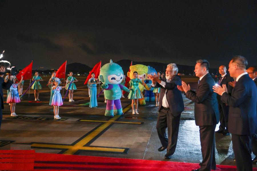 Primeiru Ministru (PM), Kay Rala Xanana Gusmão, tun husi aeroportu Xina.