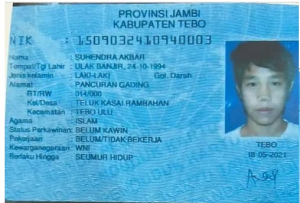 Sidadaun Indonezia Suhendra ne&#039;ebe defama Sekretariu Estadu, Elizario Ferreira. 