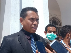 Ministru Administrasaun Estatal (MAE) Miguel Pereira de Carvalho ko&#039;alia hela ba jornalista sira iha palasiu governu, segunda (10/08).