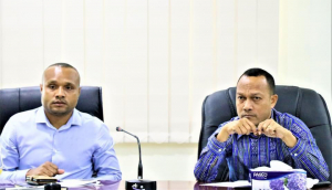Ministru Obras Públikas (MOP), Abel Pires da Silva, akompaña husi Vise Ministru MOP, Nicolau Lino Freitas Belo.