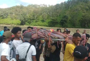 Komunidade hulan hela Mate isin Alberto Goncalves Perreira.