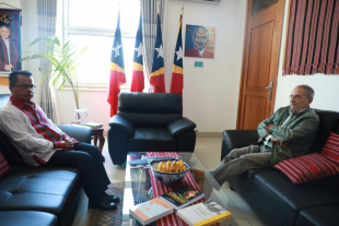 Prezidente Parlamentu Nasionál (PPN), Aniceto Longuinhos Guterres Lopes, dada lia hela ho Prezidente Repúblika (PR), José Ramos Horta.