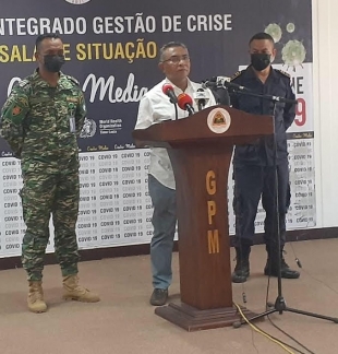 dr. Rui Maria de Araujo portavoz Sentru Integradu Jestaun Krize ba kombate Covid 19 ko&#039;alia ba Jornalista sira sala Situasaun CCD (23/4)