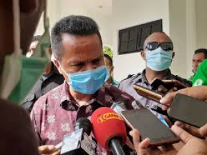 Prezidente Parlamentu Nasional (PPN) Aniceto Guteres  ko&#039;alia ba jornalista sira