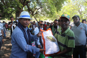 Minitru Agrikultura fahe sasan ba komunidade sira