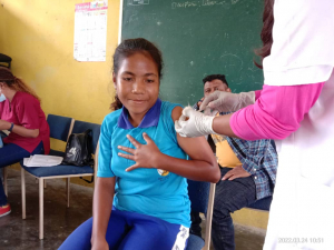 Estudante ida simu hela vasina husi pesoál saúde iha Baukau.