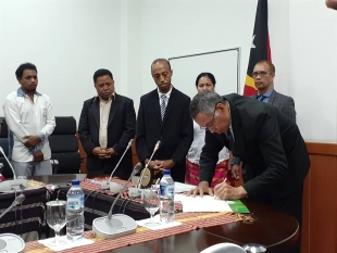 PPN asina akta tomada pose membru KKFP nain 3, Kinta (17/10/19) iha PN.