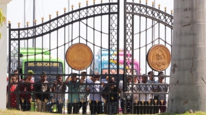 Povu hafuhu hela Seremonia Komemorasaun Loron INTERFET, Sesta (20/09/19). 
