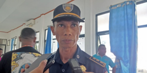 Komadante PNTL Baukau, superintendente António De Sá, ko&#039;alia hela ba mídia iha salaun apuramentu Baukau, kuarta (18/05).