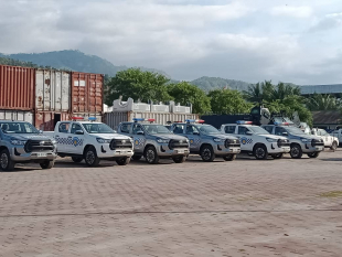 Kareta Patrullamentu hamutuk 21 ne&#039;ebé Ministériu Interior (MI) ho Komandu PNTL distribui ba komandu munisipiu sira, para hela iha Kuartel Jerál Kaikoli, tersa (06/07). 