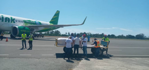 Aviaun Citilink Mate isin Samuel Samputra Noronha husi nasaun Korea Súl ne&#039;ebe para hela iha Aeroportu Internasional Nicolau Lobato, Komoro, Dili iha loron tersa (20/07).