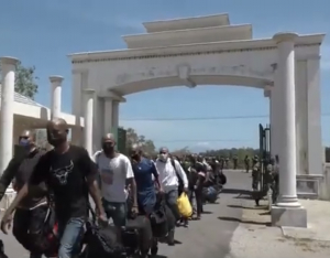 Kadetes F-FDTL ne’ebé la’o tama hela ba Centro Formasaun no Treinamentu Nicolao Lobato, Metinaro.