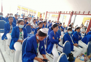 Estudante husi ISC departementu enfermajen no parteira ne’ebé atu hala’o estájiu iha Baukau, tersa (21/12).