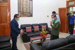 PM VIII Governu Konstitusional, Taur Matan Ruak komprimenta PR Lu Olo wainhira hasoru malu iha Palasiu Prezidensial Dili (15/6)