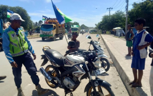 Polília Tránzitu halo apreensaun ba mnotirizada ne’ebé kontra hela kódiku Estrada iha área Tasitolu, tersa (15/03).