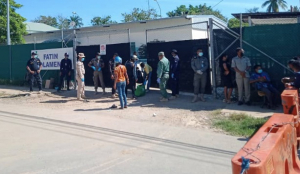 Familia Matebean OM iha Portaun Entrada Sala Izolamentu Vera Cruz, Kinta (22/4).