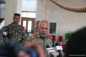 Major Jeneral F-FDTL, Lere Anan Timur ko&#039;alia ba jornalista sira hafoin hasoru malu ho Prezidente da republika, Dr. Francisco Guterres Lu Olo iha palasiu Prezidensial Dili (4/3)