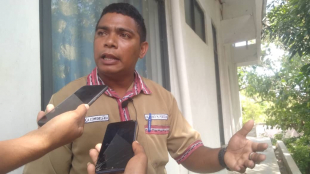 Xefe Suku Fatulia, Angelinho Moisés Pereira ko&#039;alia hela ba mídia iha resintu administrasaun Munisípal Baukau, Tersa (17/01).