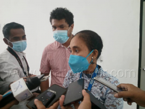 Reprezentante GAFTL atuál Diretora Plan Internasional iha Timor-Leste (PITL), Dillyana Ximenes, ko’alia hela mídia iha Parlamentu Nasionál (PN), kinta (05/08). 