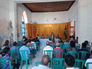 SEKoop, Elizário Ferreira ko&#039;alia hela ba membru kooperativa CCLN Munisipiu Likisá iha Sede kooperativa, segunda (12/07).