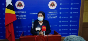 Ministra Saúde (MS), Odete Maria Freitas Belo ko&#039;alia hela ba media sira iha Palasiu Governu, kuarta (23/06).