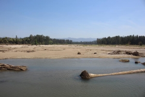 SEA Demetrio D.A de Carvalho, visited Uatu Carbau municipiu Vikeke to observe the expansion of irabere River cause by  Climate Change, Watucarbau (11/10)