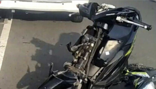 Motorizada Honda Beat ne’ebé hetan asidente iha momentu balun liuba.