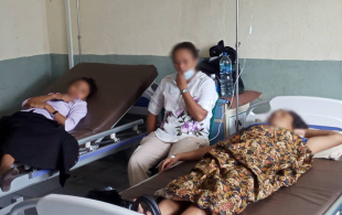 Ema sira ne&#039;ebe deskonfia lanu husi ai han Cesta Bazika iha Komoro