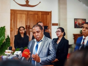 Prezidente interino PLP koalia ba midia hafoin hamutuk ho ekipa remata dialogu ho PR Iha Palasiu PR