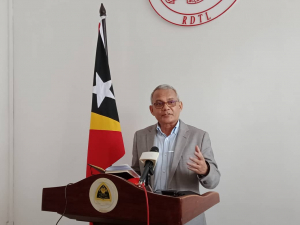 Ministru Finansas (MF), Rui Gomes ko&#039;alia ba Jornalista sira hafoin hasoru malu ho Primeiru Ministru taur Matan ruak iha Palasiu do Governu Dili (5/1)