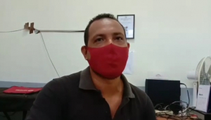 Diretór ESJP Nú. 01 Suai, Francelino Freitas ko&#039;alia hela ho jornalista www.tempotimor.com iha nia knaar fatin. Tersa (16/3