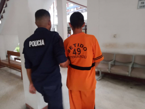 Arguidu Prezidenti ANC inisial JOF too iha fatin antes atu halo primeiru julgamentu relasiona ho kazu internet ilegal iha Tribunal Distrital Dili (TDD), Sabdu (28/11).