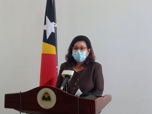 Vice-Ministra Finansas Sara Lobo Brites ko&#039;alia hela ba jornalista sira hafoin sorumutu ho Primeiru Ministru (PM) Taur Matan Ruak iha palasiu governu, segunda (23/11).
