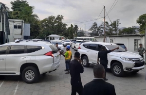 Kareta Pajero Sport hada malu iha resinto Parlamentu Nasional no Deputadu sira hamnasa hasoru (28/10)