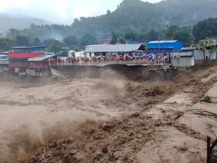 Mota Bekotra ne&#039;ebe sobu terminal Bekora iha loron Domingo, (4/4)