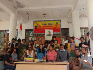 Grupu Arte Moris halo hela Konferensia Imprensa iha edifisiu arte Moris, Suku Madohi, Postu Dom Aleixo, munisípiu Dili, sesta (20/08). Foto Tempo Timor