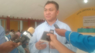 MTKI, José Lucas do Carmo da Silva ko’alia hela ba mídia sira iha salaun sentru konvensaun Baukau vila antiga, kinta (31/03).