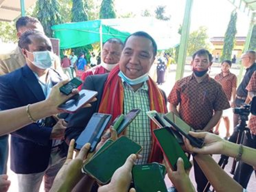 Vise Ministru Edukasaun Juventude no Desportu Antonio Guterres Ko&#039;alia Hela ho Jornalista Sira Iha EBC Esperansa da Patria Becora