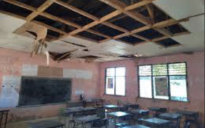 Kondisaun eskola ne’ebé at hela.