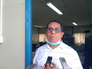 Vise Xefe Bankada PLP, Francisco Vasconcelhos ko&#039;alia ba jornalista iha resintu Parlamentu Nasional (14/5)