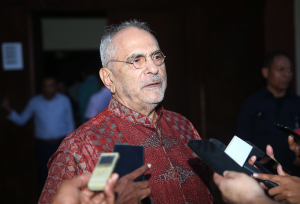 Xefe Estadu José Ramos Horta ko&#039;alia hela ba media hafoin abertura ba lansmentu Filme iha Sentru Konvensun Dili (CCD-sigla portuges), tersa (15/11). 