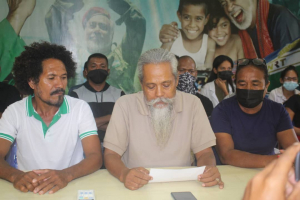 Portavoz Organizasaun Klibur Tane Aas Partidu Congresso Nacional de Reconstrução de Timor, Idelberto Costa Pinto, hamutuk ho estrutura deklara fó vitoria ba kandidatu José Ramos Horta, iha Sede CNRT, Bairo Dos Grilhos, sábadu (12/02).