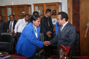 Prezidente da republika, Dr. Francisco Guterres Lu Olo ka&#039;er liman ho Prezidente CNJTL, Maria Dadi Magno antes hahu enkontru iha palasiu Prezidensial (04/02)