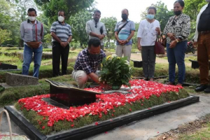 Prezidente Parlamentu Nasionál, (PPN) Aniceto Longuihos Guterres Lopes, akompaña ho nia delegasaun husi Grupu Amizade Parlamentar Timor-Leste ba DPR-RI, kari hela ai-funan ba rate Ibu Ade Rostina Sitompul, iha Jakarta-Indonézia.