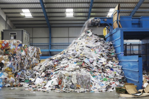 ASKODE Implementa Zero Plastiku ho Atividade Resiklájen