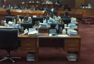 Meza Deputadu Adriano do Nascimento iha Parlamentu ne&#039;ebe nia kadeira la iha kadeira