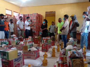 Sasán ne&#039;ebé atu entrega ba familia Afetadu sira iha Camea, Kuarta(25/05).